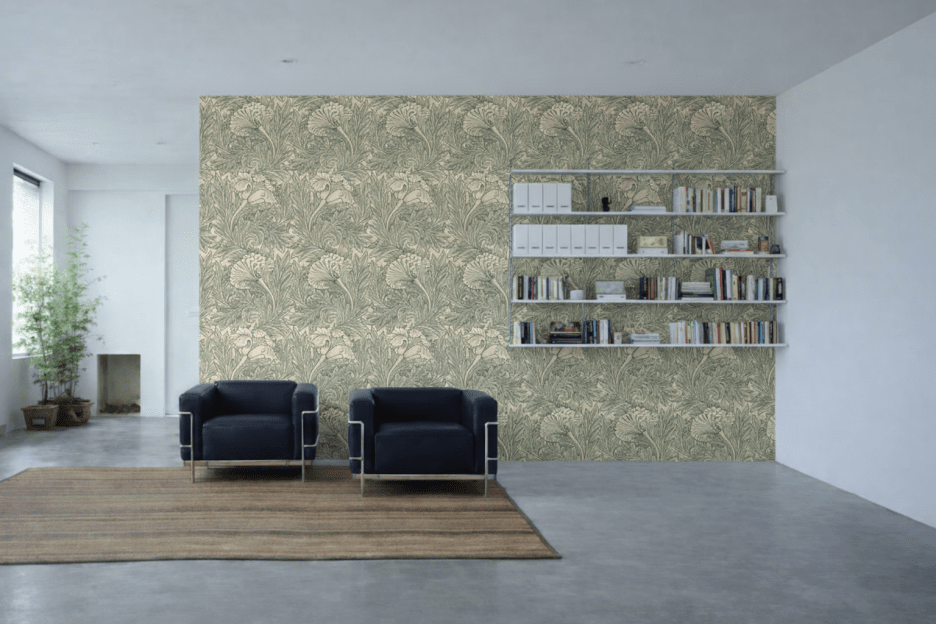 Saffron Petal Reveal