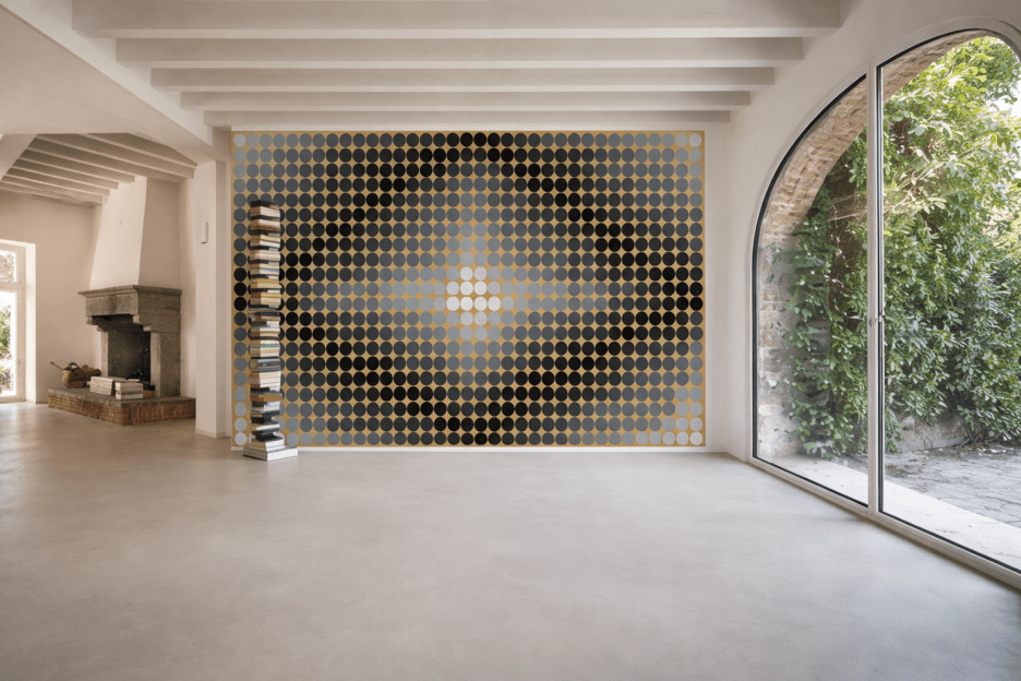 Luminous Orbital Field